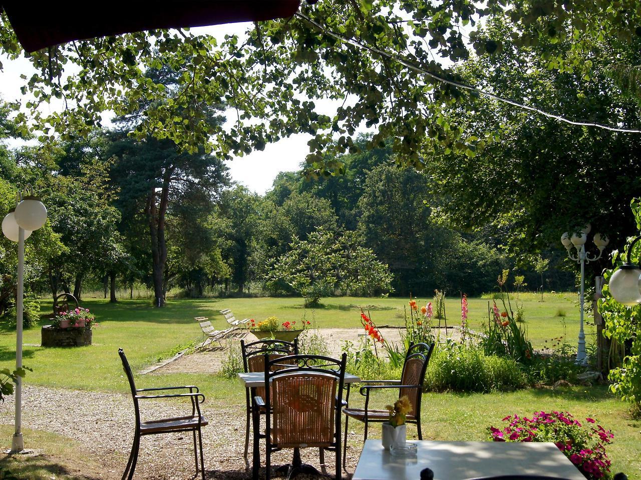 Hotel Restaurant La Sauldraie Salbris Exterior foto